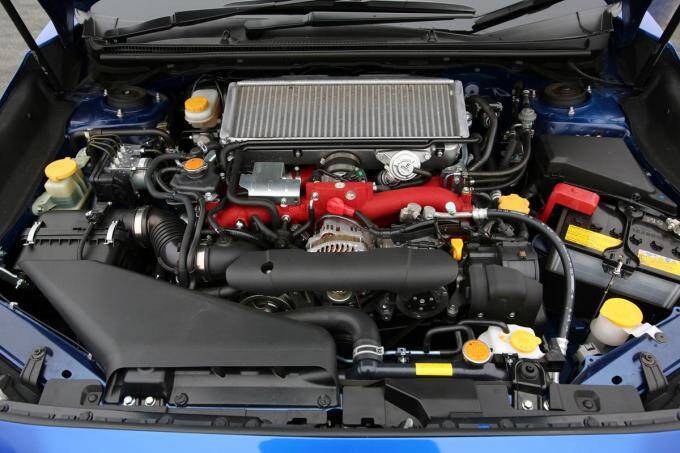 衝撃のパワー＆トルクにクルマ好き狂喜乱舞！　歴史に残るターボエンジンの「名機」４選