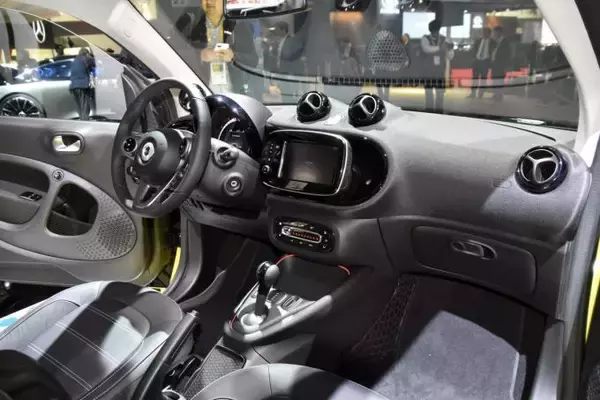 「EQシリーズだけじゃない！　メルセデス・ベンツブースは環境重視の新モデルが続々【東京モーターショー2019】」の画像