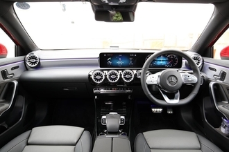 クルマのセンターコンソールのコントローラーって必要？　使いづらいシステムを採用するメリットはあるのか