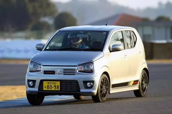 カワイイなりしてまさかの中身！　舐めてかかるとぶっちぎられる隠れ過激派なクルマ４選