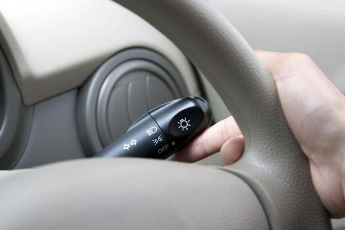 メーカーの独自色を出してどうする！　操作や名称を統一すべきクルマの装備９選