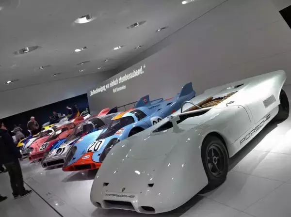 「クルマ好きなら死ぬまでに1度は走れ！　レーシングドライバーが推すドイツのドライブルート３選」の画像