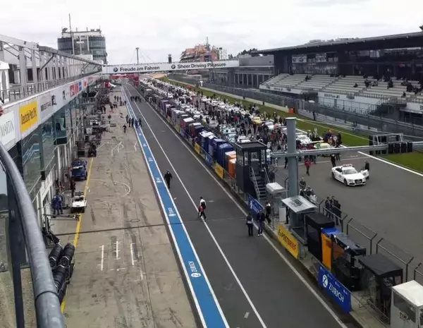 「クルマ好きなら死ぬまでに1度は走れ！　レーシングドライバーが推すドイツのドライブルート３選」の画像