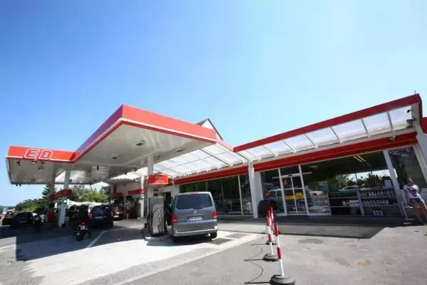 「クルマ好きなら死ぬまでに1度は走れ！　レーシングドライバーが推すドイツのドライブルート３選」の画像