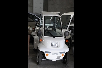 各メーカー開発に勤しむも実現できたのはコムスのみ！　超小型EVが普及しないワケ