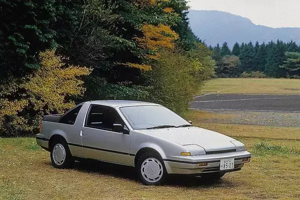 「やりすぎか？　早すぎたのか？　斬新だがイロモノ感が出て売れなかった国産車７選」の画像