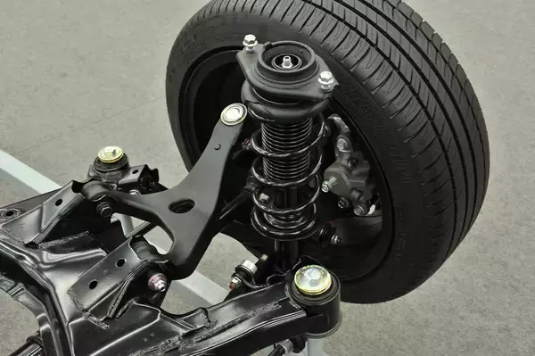 【今さら聞けない】スポーツカーから高級車まで幅広く採用される「可変ダンパー」って何？