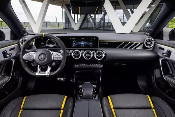 「最高出力421馬力！　日常使いもOKなメルセデスAMG CLA 45 4MATIC＋が登場」の画像