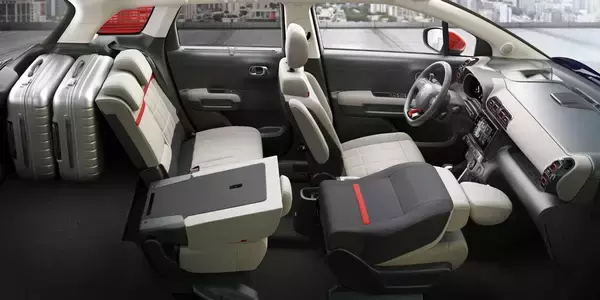 「これぞギャップ萌え！　女性が乗ると突如オシャレに感じるクルマ５選」の画像