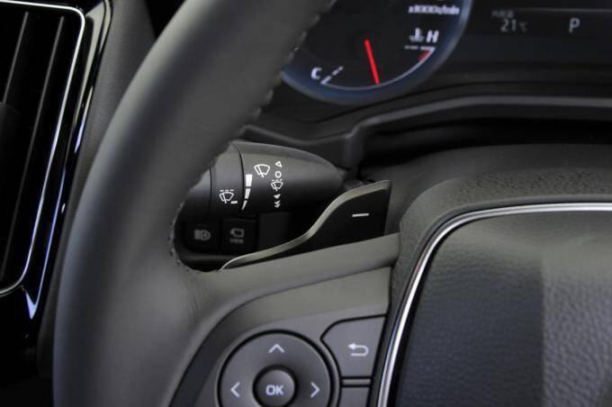 作動タイミングに満足している人は半分以下！　意外と知らないクルマのオートライト＆オートワイパーの感度調整