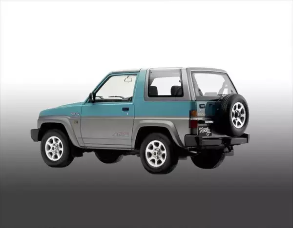 「じつは復活車名だがそれでいいのか？　成功とは言いがたい初代ダイハツ・ロッキーとは」の画像