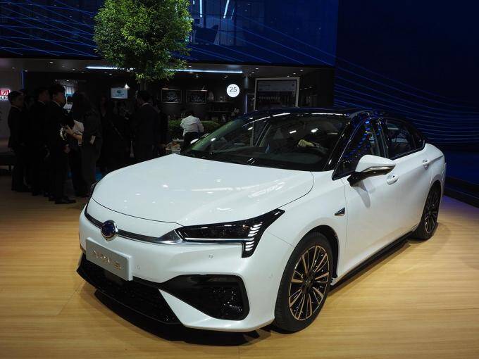 巨大市場の中国ではやっぱりEVが主役！　遅れをとっている感が拭えない日本メーカーへの不安