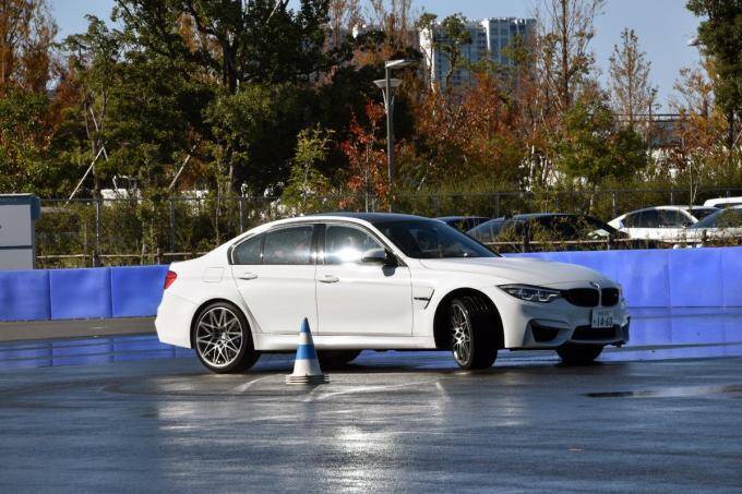 運転する楽しさを全力で体感！　BMW Mで体験するドリフトプログラムに新人編集部員が挑戦