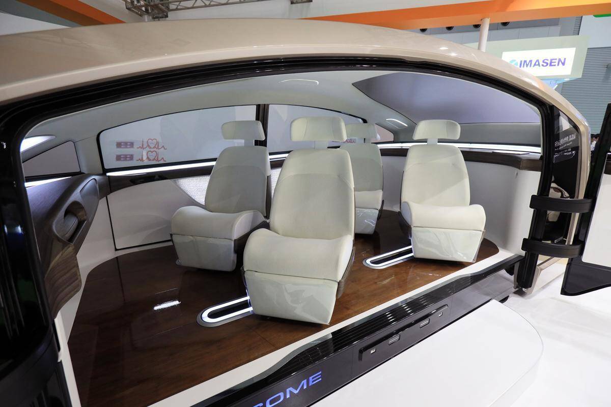 クルマに興味ゼロでも欲しくなる！　東京モーターショーで見つけた女性必見のモデル＆技術4選