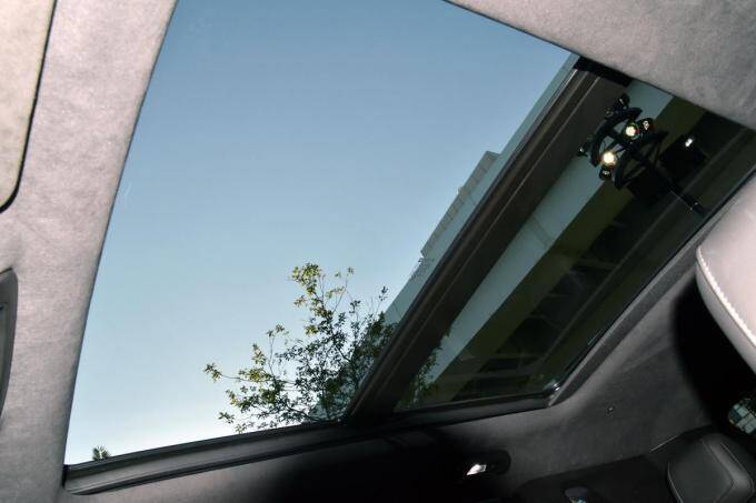 「エレガント」と「スポーティ」　キャデラックXT5にタイプの異なる2グレードを新導入