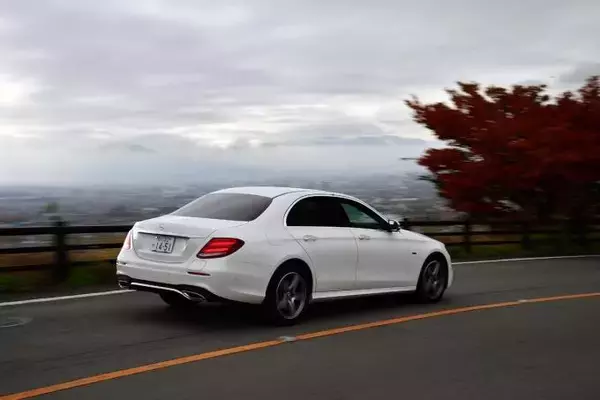 「【試乗】メルセデス・ベンツE350deは日本待望のパワーユニット搭載！　速くて静かで言うことなしのデキ」の画像