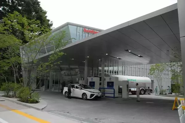 「【いまだに超先進なのになぜ？】ほとんど売れない「トヨタMIRAI」の2代目を出したことに意味はあるのか」の画像