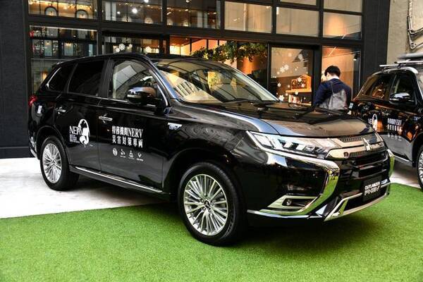 特務機関nervの災害対策車が登場 三菱アウトランダーphevがベース車に選定される 19年12月26日 エキサイトニュース