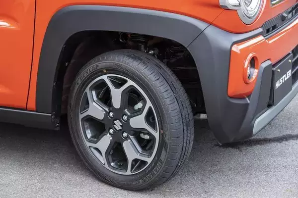 「見た目は先代を踏襲しながらも中身は別物！　新型スズキ・ハスラーのチーフエンジニアにインタビュー」の画像