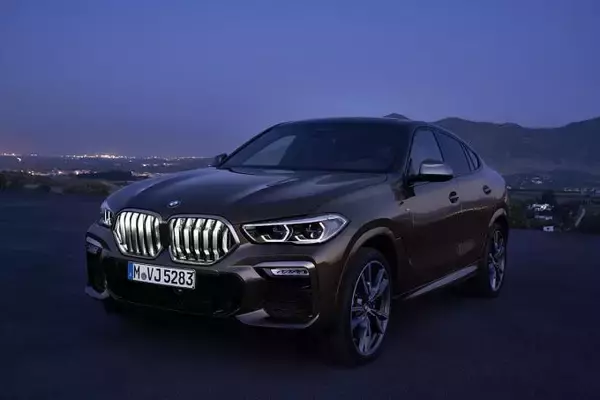 「ラグジュアリーとスポーティの融合！　新型BMW X6が発売開始　990万円から」の画像