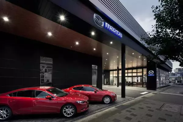 「マツダは値引きをしないは単なる都市伝説！　それでも販売台数で苦戦する背景にある「黒白」ディーラーの問題とは」の画像
