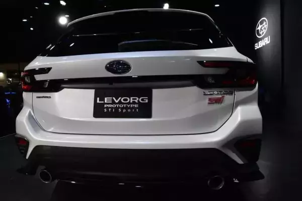 「その走りは超革新！　大注目の新型レヴォーグプロトタイプのSTI Sportモデルが初披露【東京オートサロン2020】」の画像