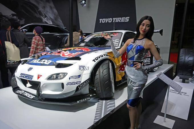 モータースポーツ界を席巻するトーヨータイヤ！　哀川 翔をはじめ豪華ドライバー陣が勢揃い【東京オートサロン2020】