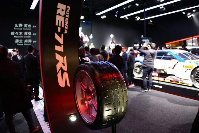 ブリヂストンはストリートラジアル最速を追求したポテンザの新作「RE-71RS」を初披露！【東京オートサロン2020】