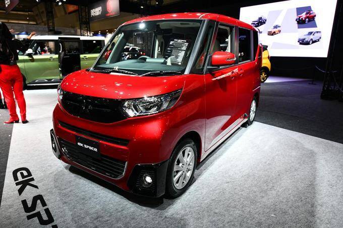 発売目前の新型eKスペースが初披露！　個性派SUVがズラリ揃った三菱自動車ブース【東京オートサロン2020】