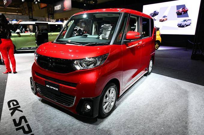 三菱のSUVテイストを惜しみなく投入！　新型eKクロススペースに込めたデザイナーのこだわりとは【東京オートサロン2020】