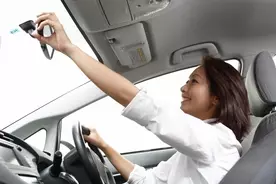 軽量化したい 大きい荷物を積みたい だからといってクルマの助手席やリヤシートを外すのは要注意 年1月14日 エキサイトニュース 軽量化したい 大きい荷物を積みたい だからといってクルマの助手席やリヤシートを外すのは要注意 年1月14日 エキサイトニュース