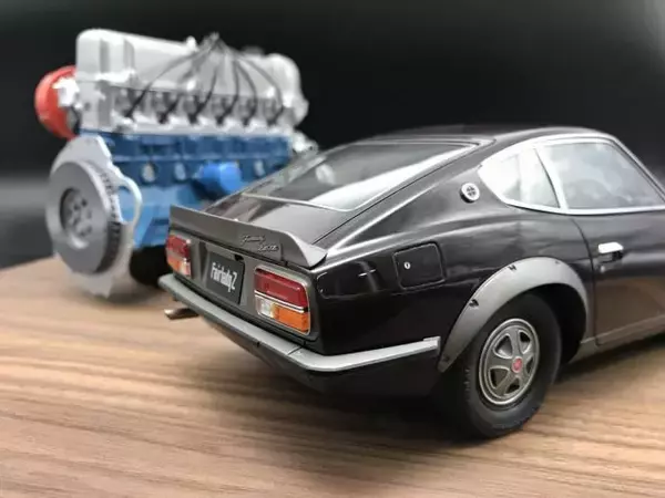 「日産フェアレディZ誕生50周年記念！　240ZGを精密に再現したスケールモデル2種が登場」の画像