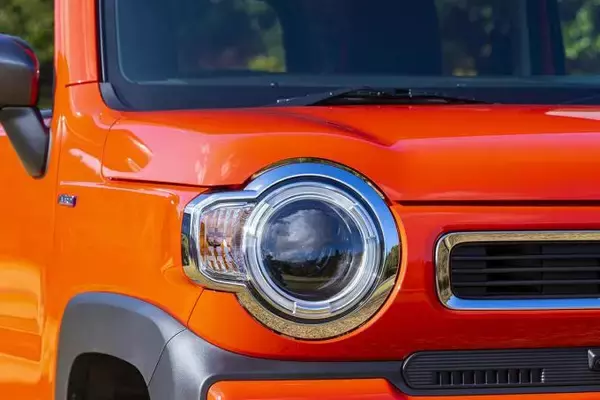 「キープコンセプトに見えてこだわり満載！　新型スズキ・ハスラーのデザイナーにインタビュー」の画像