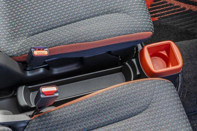 キープコンセプトに見えてこだわり満載！　新型スズキ・ハスラーのデザイナーにインタビュー