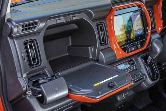 キープコンセプトに見えてこだわり満載！　新型スズキ・ハスラーのデザイナーにインタビュー