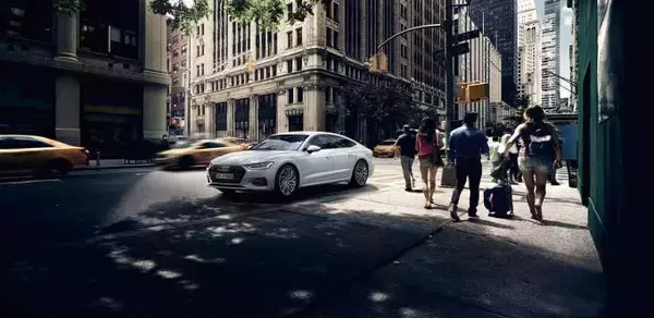 「人気のアウディA6＆A7スポーツバックに2リッターターボを搭載した新グレードを追加設定」の画像