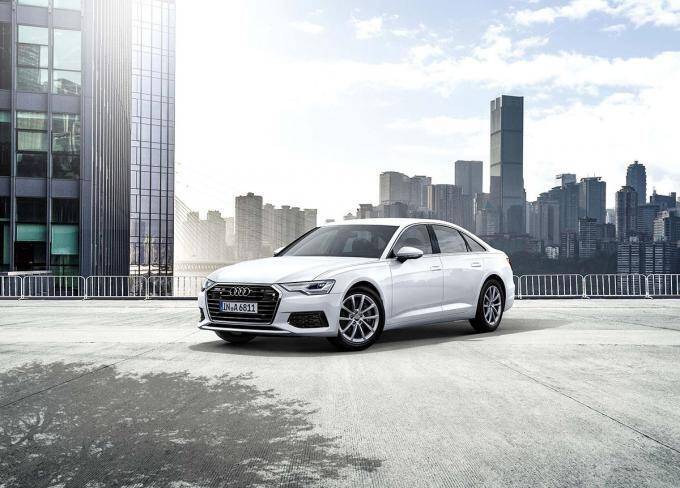 人気のアウディA6＆A7スポーツバックに2リッターターボを搭載した新グレードを追加設定