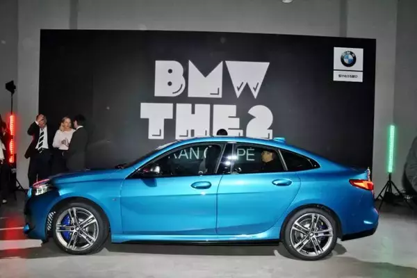 「2020年もMで攻める！　BMWがレーシングテクノロジー直結の究極スポーツカー「M8グランクーペ」を発売」の画像
