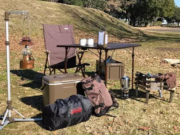 「日産エクストレイルとコールマンがコラボ！　世界に１台だけのリモートワーク車が誕生」の画像