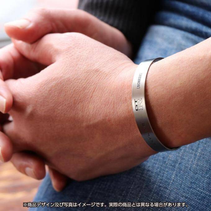 名車GT-Rのロゴをあしらったチタン製のアクセサリーが１カ月間の期間限定で発売中！
