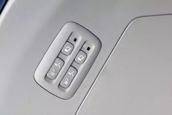 「【手動か電動で選べるなら絶対電動！】実体験で便利さを痛感したクルマの電動装備５選」の画像