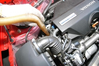 貧乏なクルマ好き必見！　クルマに長く乗るならケチってもいいとこ・ダメなとこ