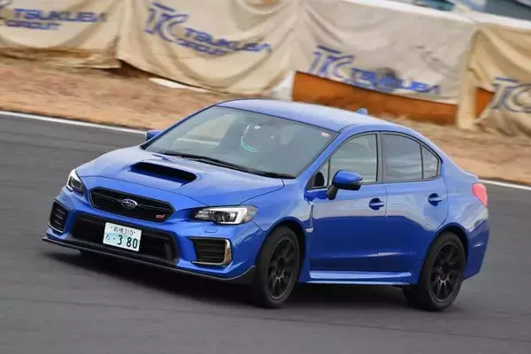 「【CARトップTV】ありがとうEJ20！　ドリキン土屋圭市が熟成極まるWRX STIを全開試乗」の画像