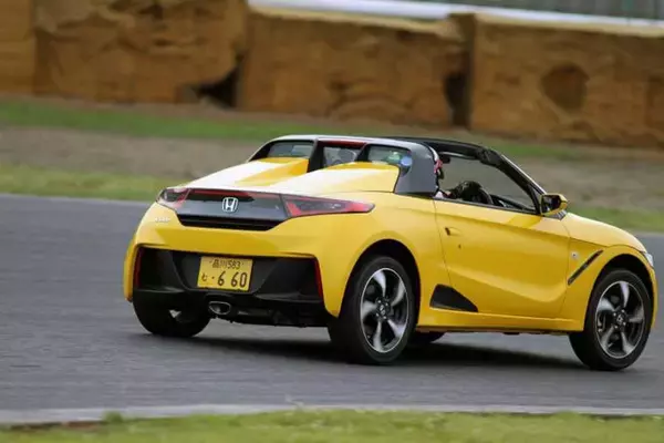 「【発売当時の納期は年単位の大人気っぷり】登場時に話題沸騰のクルマはいま！」の画像