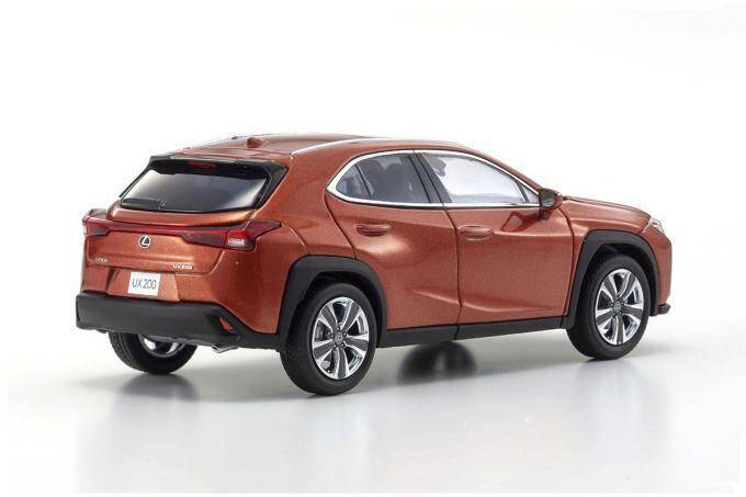 43分の1スケールでも細部まで忠実に再現！　京商からレクサスUXが５色をラインアップして発売