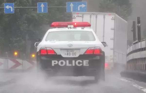 「【ちょっとしたトラブルでも押していい？ 】今流行のクルマのSOSコールを使っていいケースとだめなケース」の画像