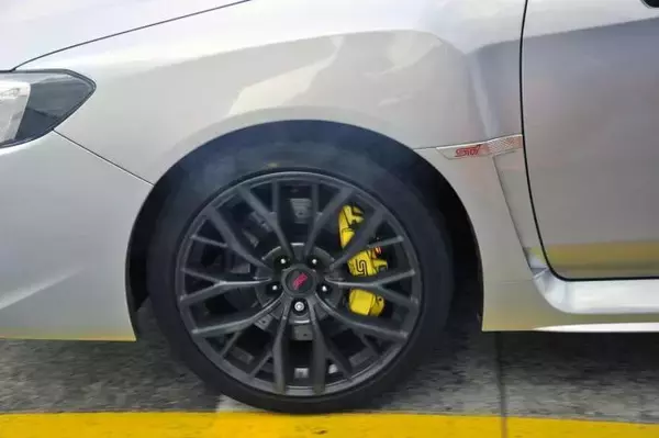 「【ファミリーカーでも可能！】人生一度は経験すべきサーキット走行のススメ」の画像