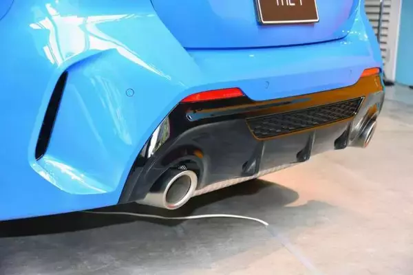 「運転が恐くなくなる！　クルマに詳しくなくても本当に使えるお助け装備５選」の画像