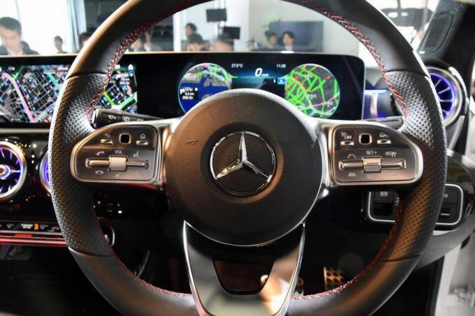 運転が恐くなくなる！　クルマに詳しくなくても本当に使えるお助け装備５選