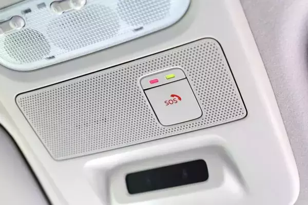 「高すぎるいまどきの軽自動車！　普通車と同じ値段でも選ぶ価値はあるのか」の画像